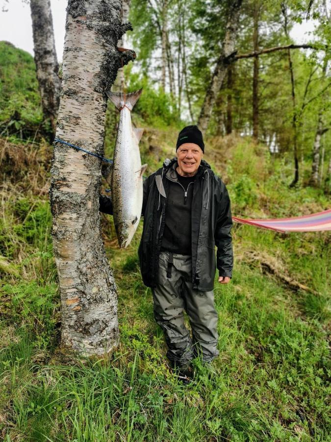 Holmset Camping And Fishing Hotell Namdalseid Eksteriør bilde